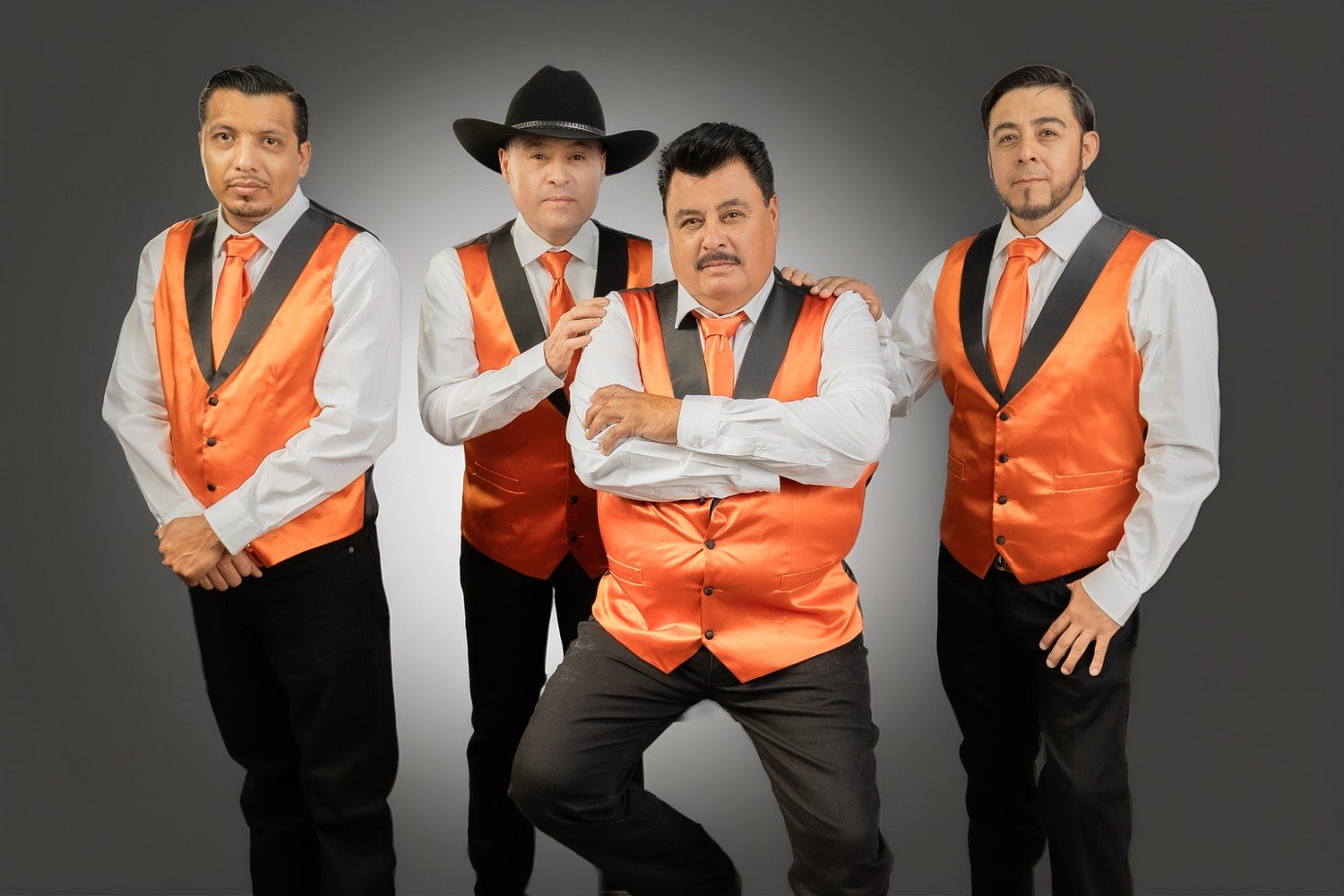 Grupo Silverado, official 2026 photograph